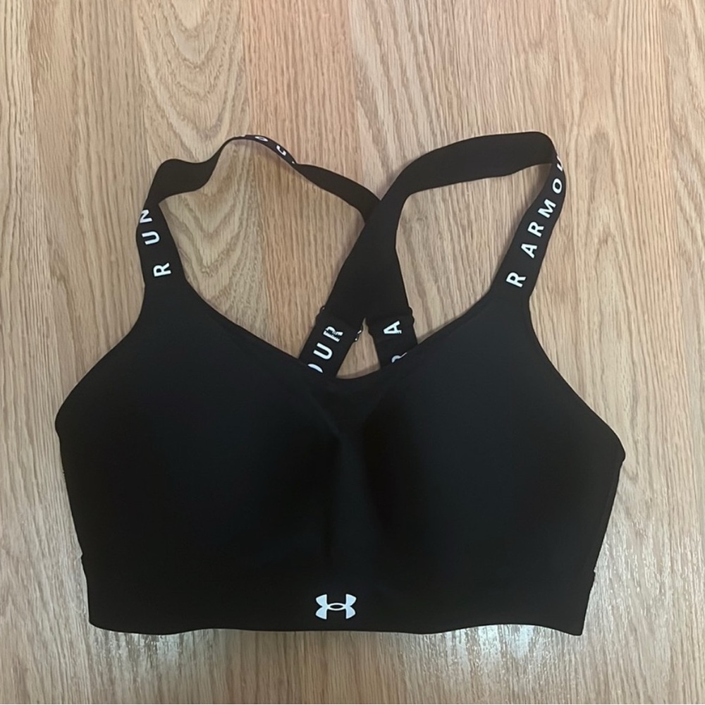 Under Armour Women's Black Sports Bra with Logo Straps